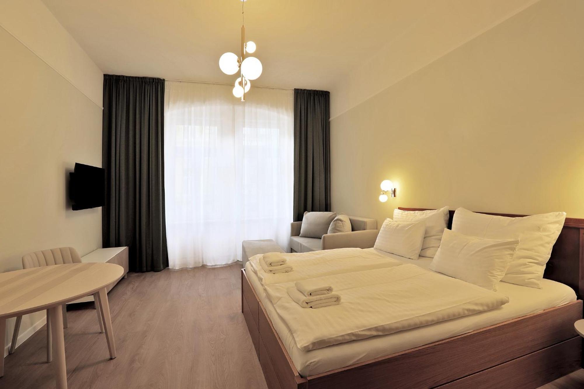Hotel Kavalir Karlovy Vary Bagian luar foto